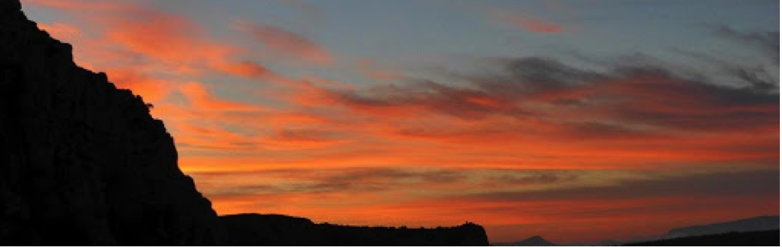 ciel rouge et couchée de soleil en Côte d'Azur