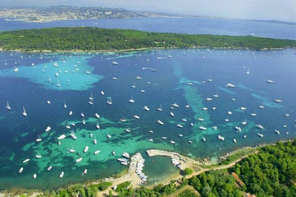 Experience Catamaran in Cannes and the islands