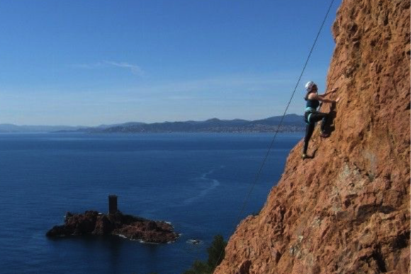 Climbing with a view of the sea on the French Riviera