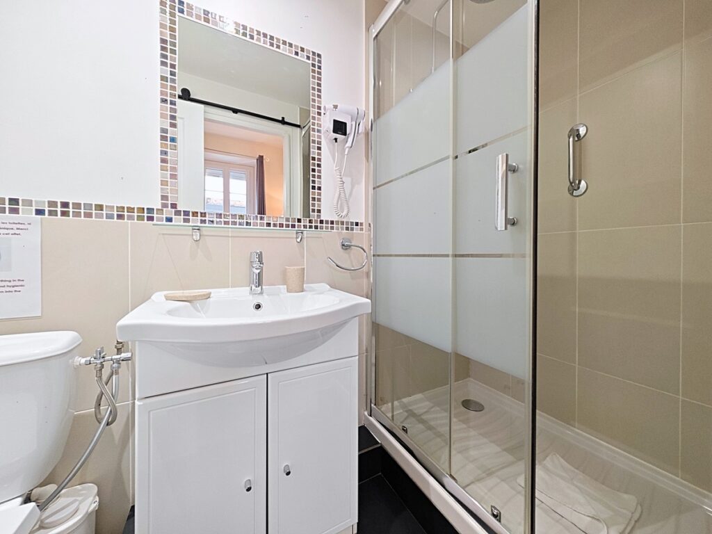 Salle de bain 1