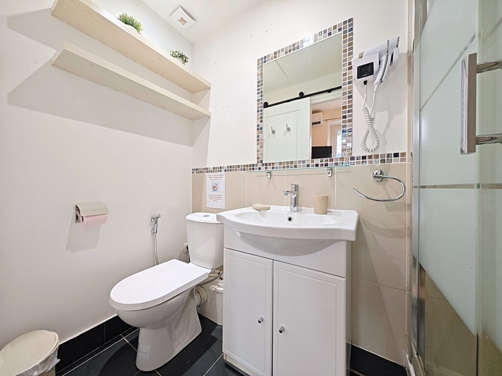 Salle de bain 1