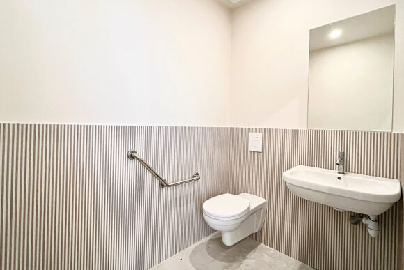 Toilettes PMR