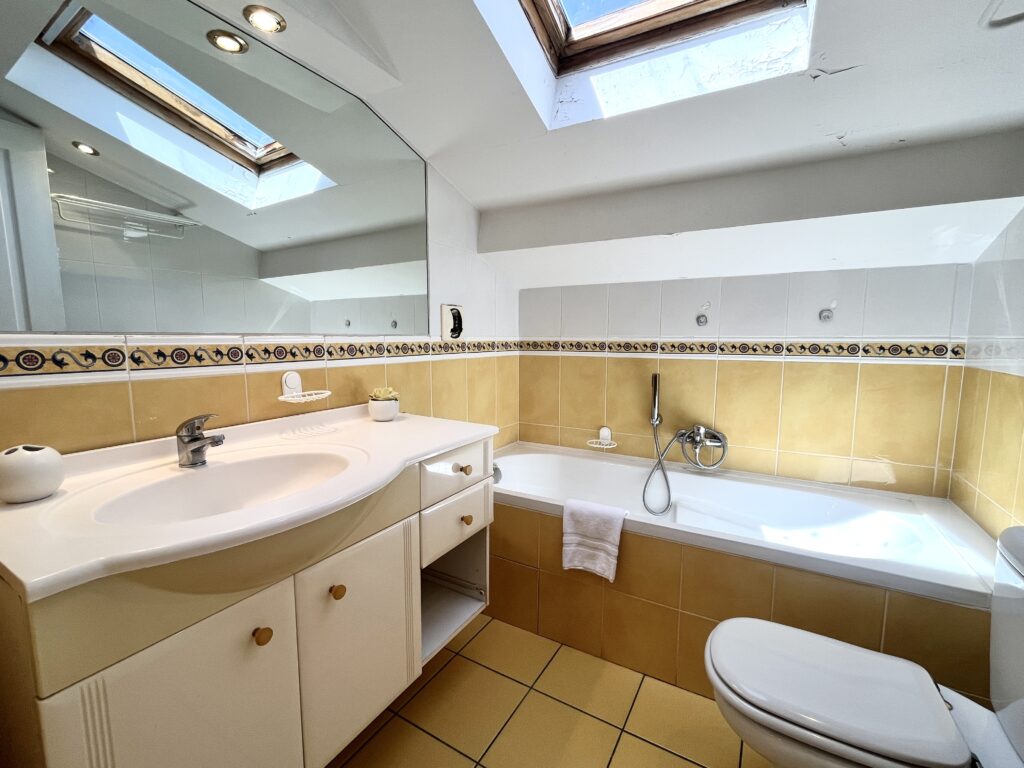 Salle de bain 1