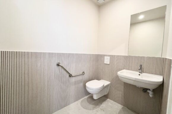 Toilettes PMR